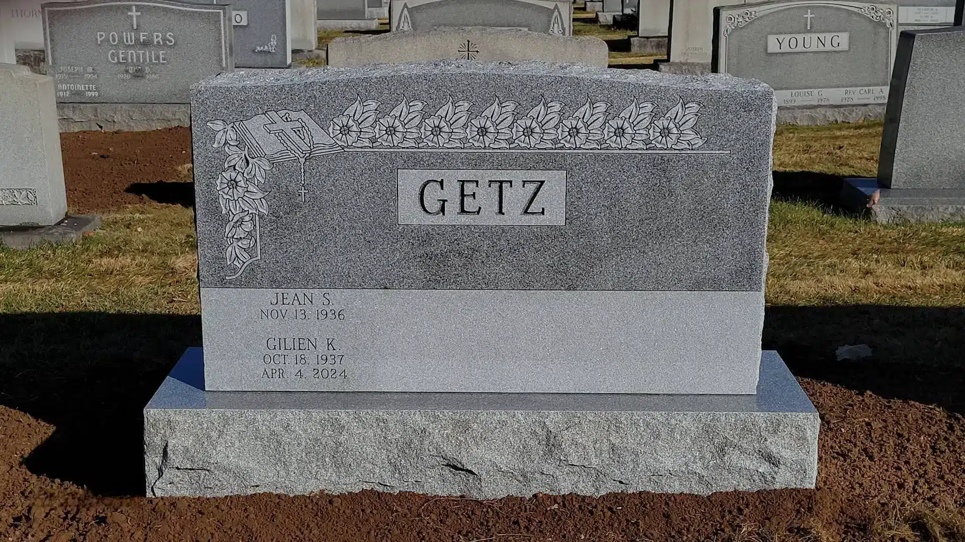 Granite Upright Monument hand-carved by Upright Monument Shop in NJ — image 2